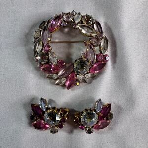 Vintage Austria Pink Purple Rhinestone Brooch & Clip Earrings Demi Parure Set